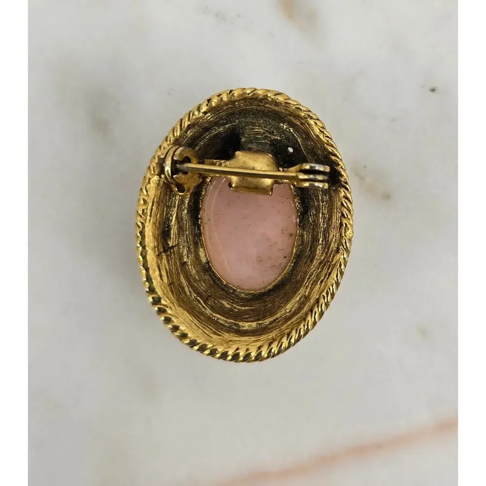 Vintage Cameo-Style Floral Resin Cabochon Gold Tone Oval Brooch‎